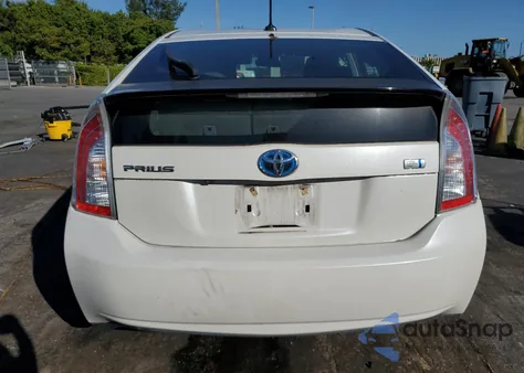 2015 Toyota Prius z USA, uszkodzony, nr VIN JTDKN3DU5F0401433